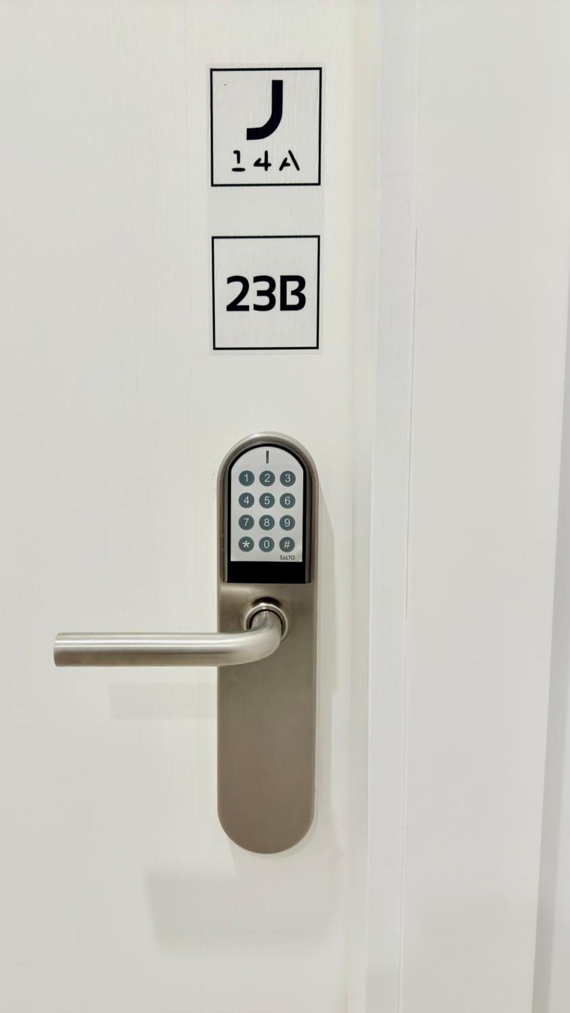 J14a I & Automated Self Check-in Апарт-готель